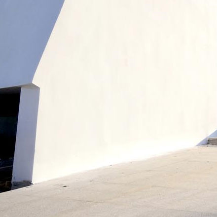 如何使用VI設(shè)計(jì)來(lái)傳達(dá)社交媒體平臺(tái)的創(chuàng)新和互聯(lián)性?